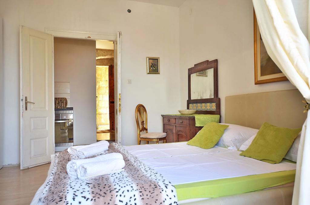 Apartment Pere S Mora Mimice Oda fotoğraf